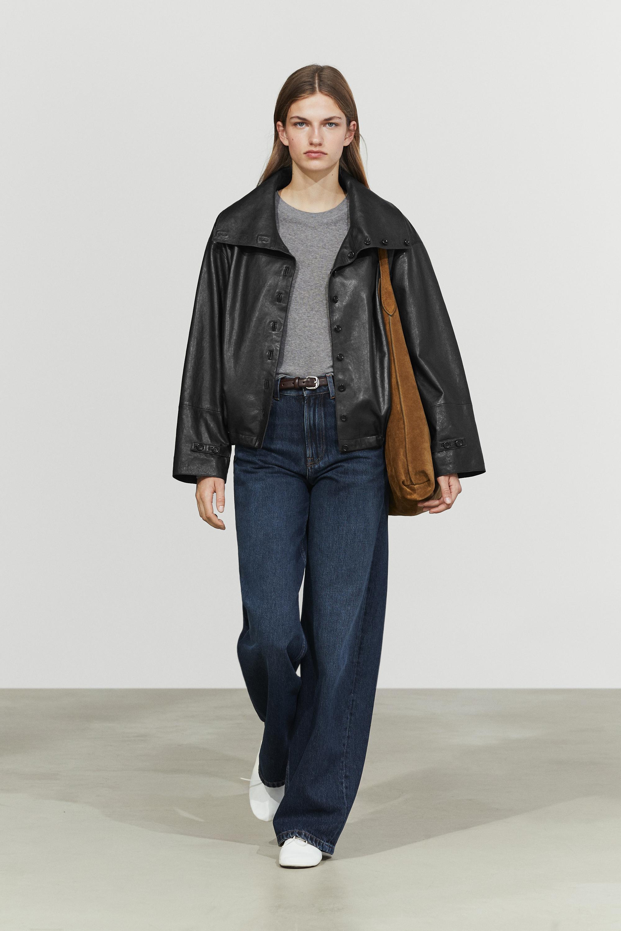 Blouson bomber en cuir nappa avec détails boutons
